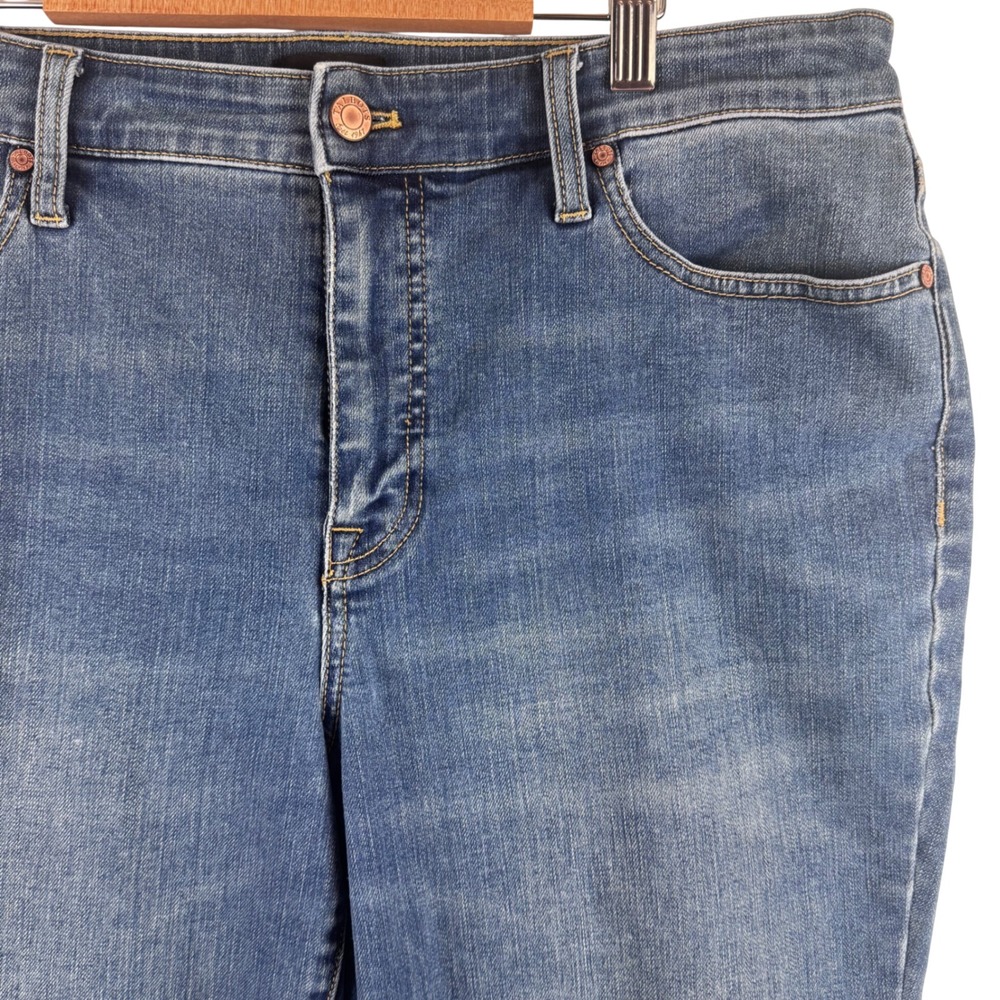 Talbots Crop Flare Jeans Women 14P Blue High Rise Stretch Denim Medium Wash‎